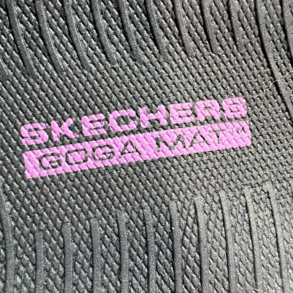 Skechers GoWalk Sandals Navy Multi Knit Thong Flip Flop Comfort Sporty Womens 11